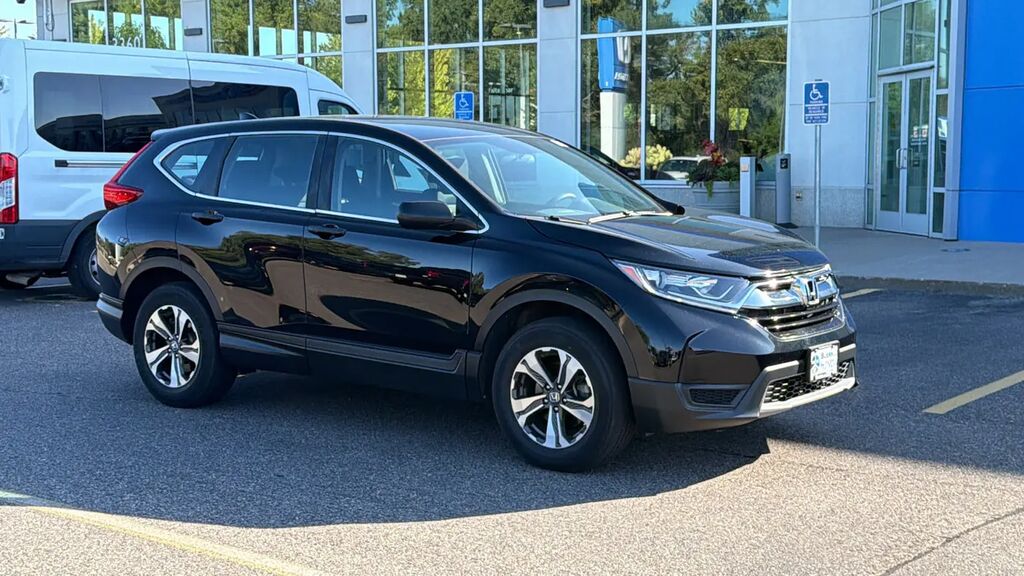 2017 Honda CR-V LX — photo 1 of 13