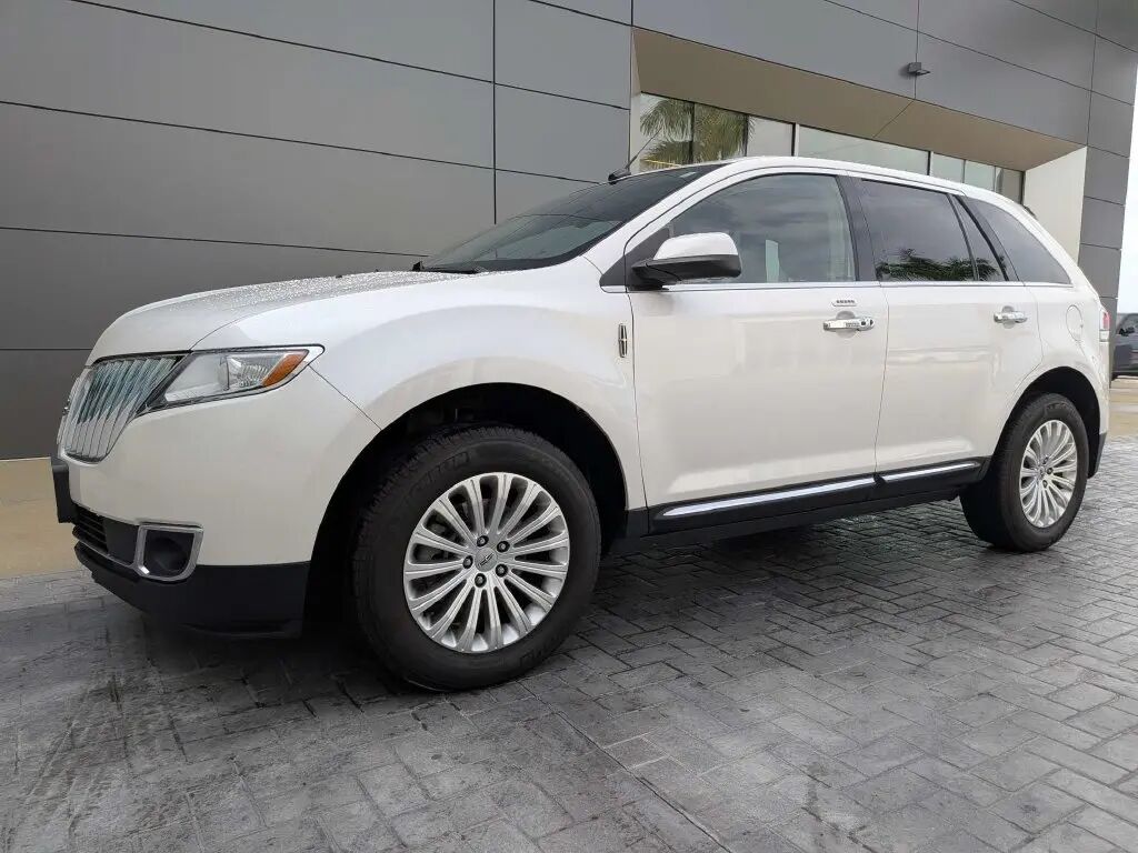 2014 Lincoln MKX Base — photo 1 of 13