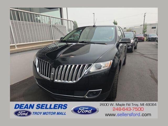 2014 Lincoln MKX Base