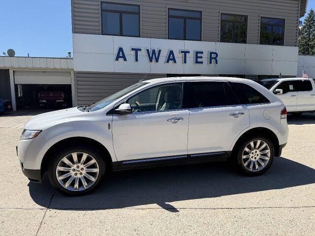 2013 Lincoln MKX Base