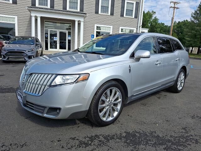 2011 Lincoln MKT EcoBoost — photo 1 of 26