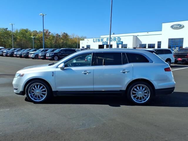 2017 Lincoln MKT Elite