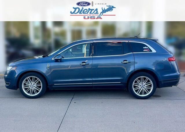 2019 Lincoln MKT Base