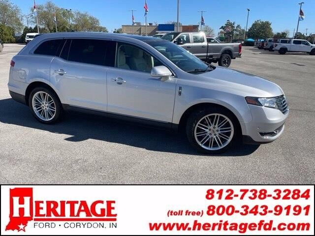 2019 Lincoln MKT Base