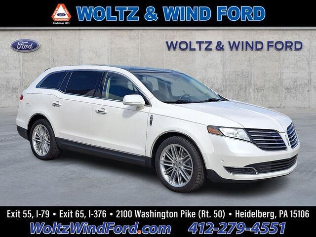 2019 Lincoln MKT Base