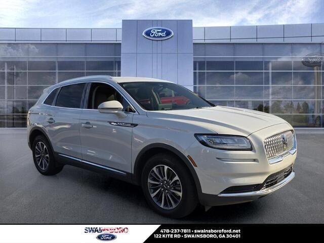 2023 Lincoln Nautilus Standard — photo 1 of 26