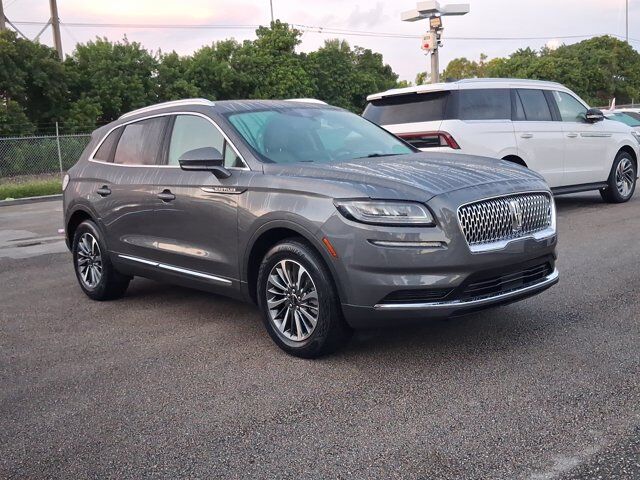 2023 Lincoln Nautilus Standard — photo 1 of 2