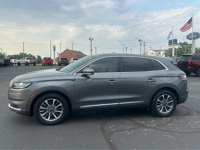 2023 Lincoln Nautilus Standard — photo 1 of 26
