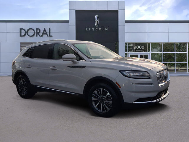2023 Lincoln Nautilus Standard