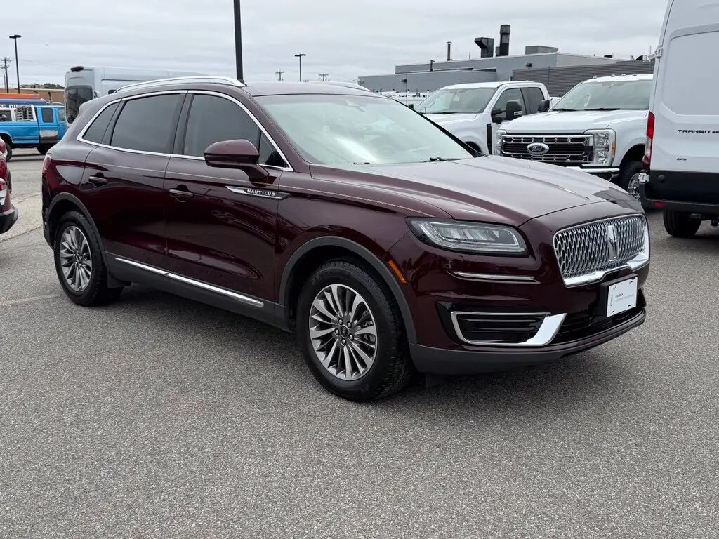 2020 Lincoln Nautilus Standard — photo 1 of 13