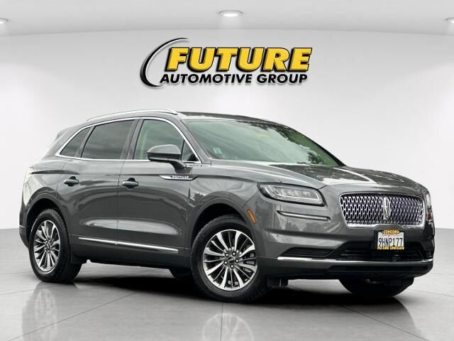 2023 Lincoln Nautilus Standard — photo 1 of 26