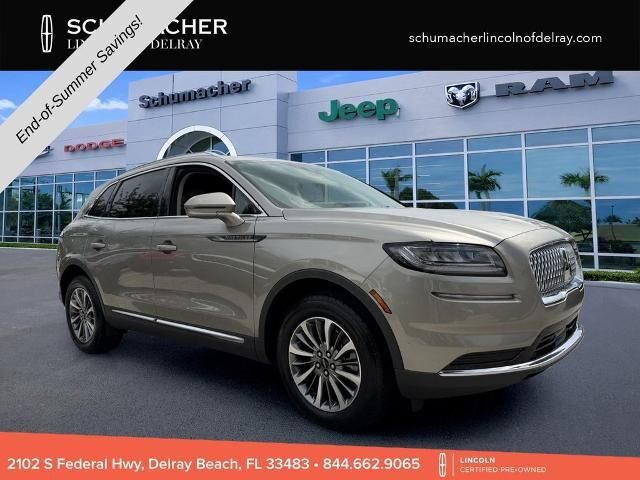 2023 Lincoln Nautilus Standard — photo 1 of 26