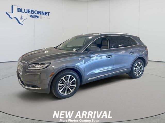 2021 Lincoln Nautilus Standard — photo 1 of 13