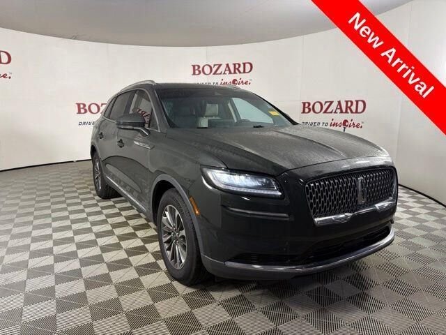 2022 Lincoln Nautilus Standard