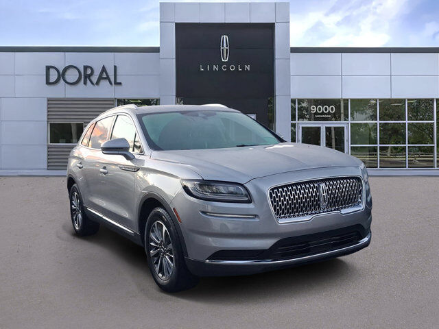 2023 Lincoln Nautilus Standard — photo 1 of 2