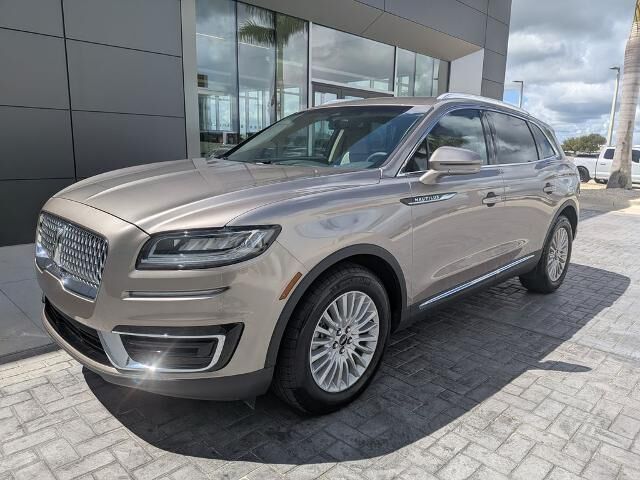 2019 Lincoln Nautilus Base — photo 1 of 26