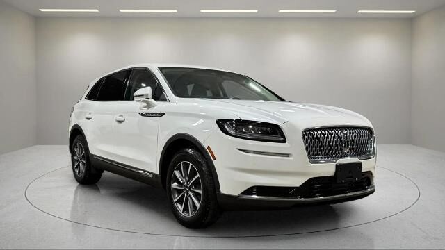 2022 Lincoln Nautilus Standard — photo 1 of 37