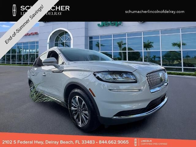 2023 Lincoln Nautilus Standard — photo 1 of 34