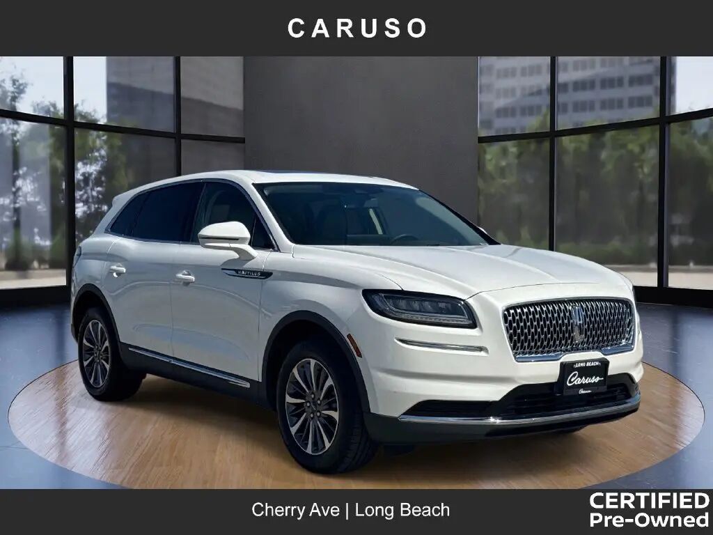 2023 Lincoln Nautilus Reserve — photo 1 of 13