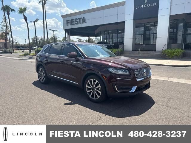 2019 Lincoln Nautilus Select — photo 1 of 3