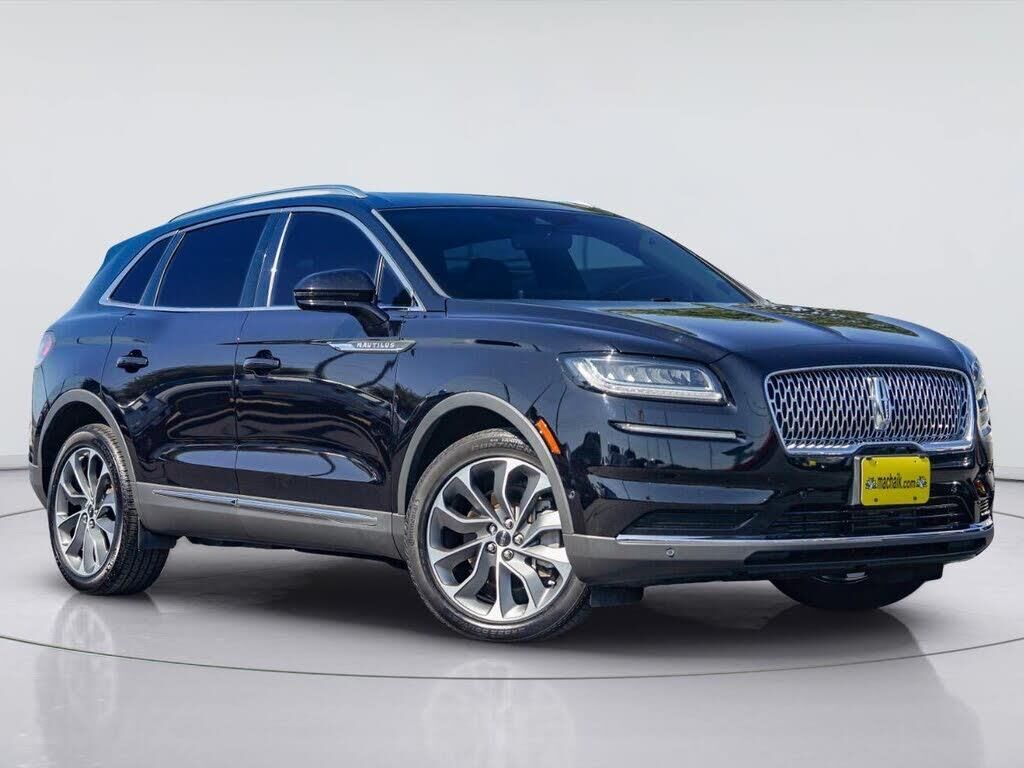 2023 Lincoln Nautilus Reserve — photo 1 of 1