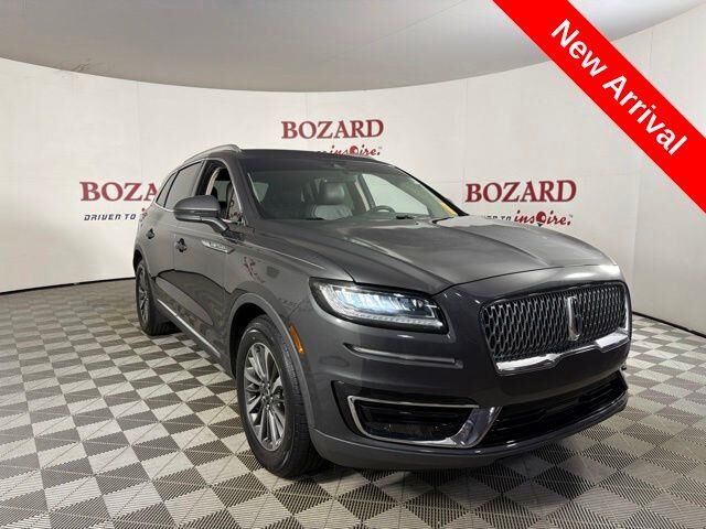 2019 Lincoln Nautilus Select