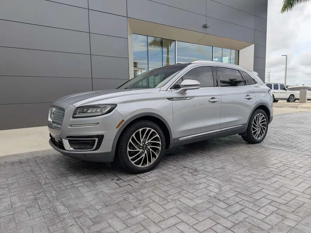 2020 Lincoln Nautilus Reserve — photo 1 of 13