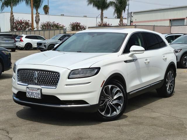 2023 Lincoln Nautilus Reserve — photo 1 of 39