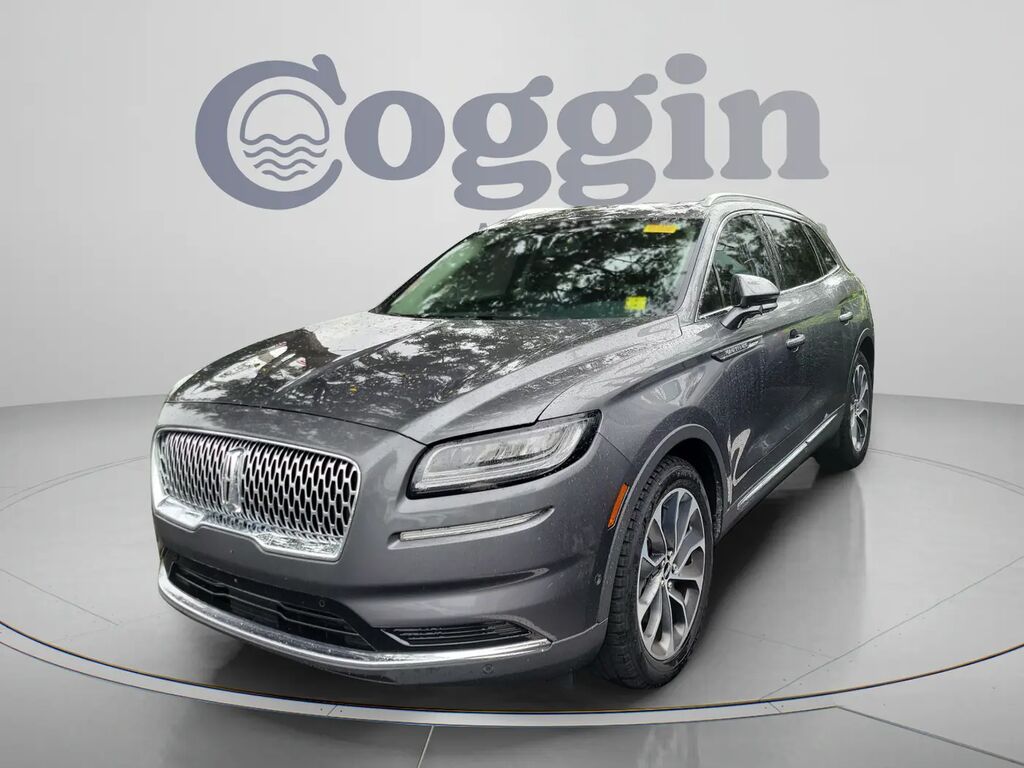 2023 Lincoln Nautilus Reserve — photo 1 of 13