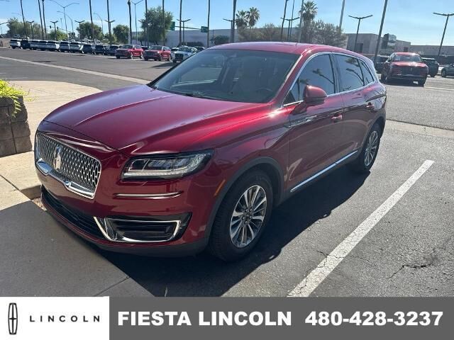 2019 Lincoln Nautilus Select