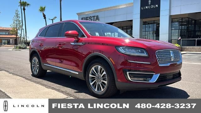 2019 Lincoln Nautilus Select