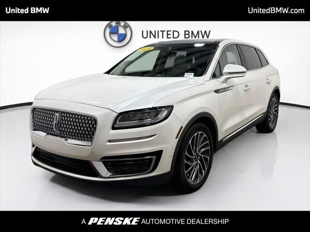 2019 Lincoln Nautilus Reserve — photo 1 of 13