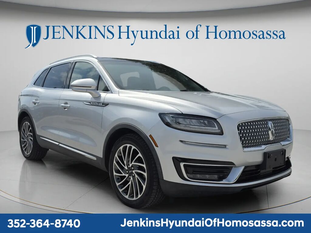 2019 Lincoln Nautilus Reserve — photo 1 of 13
