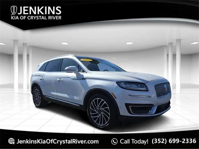 2019 Lincoln Nautilus Reserve — photo 1 of 13