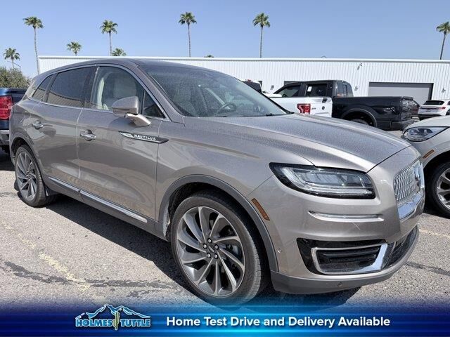 2019 Lincoln Nautilus Reserve — photo 1 of 8