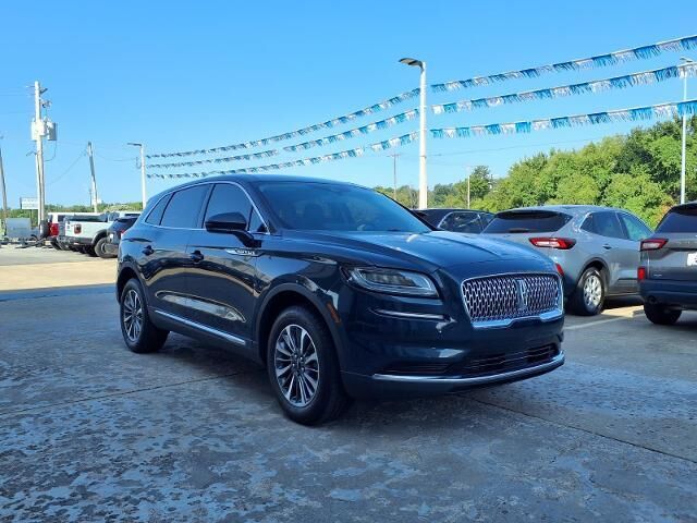 2023 Lincoln Nautilus Standard — photo 1 of 26