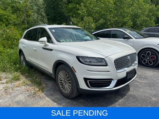 2020 Lincoln Nautilus Standard — photo 1 of 4
