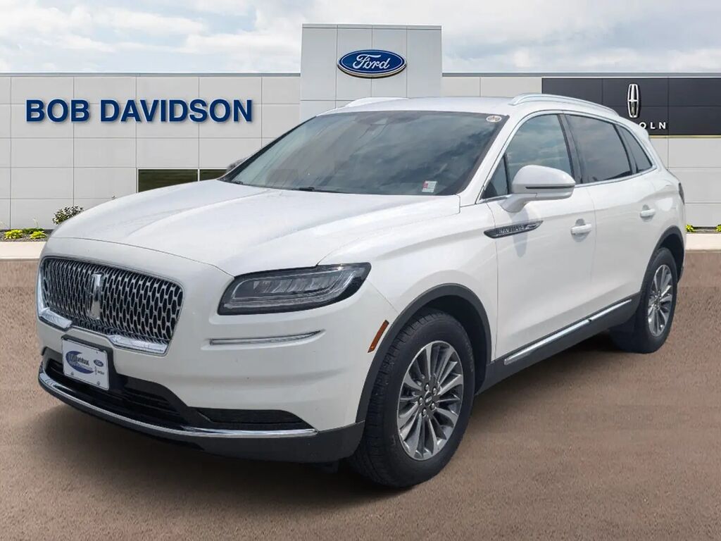 2023 Lincoln Nautilus Standard — photo 1 of 27