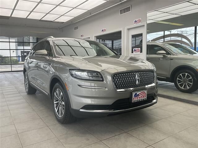 2023 Lincoln Nautilus Standard