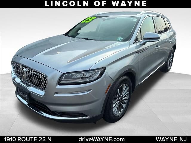 2023 Lincoln Nautilus Standard — photo 1 of 26