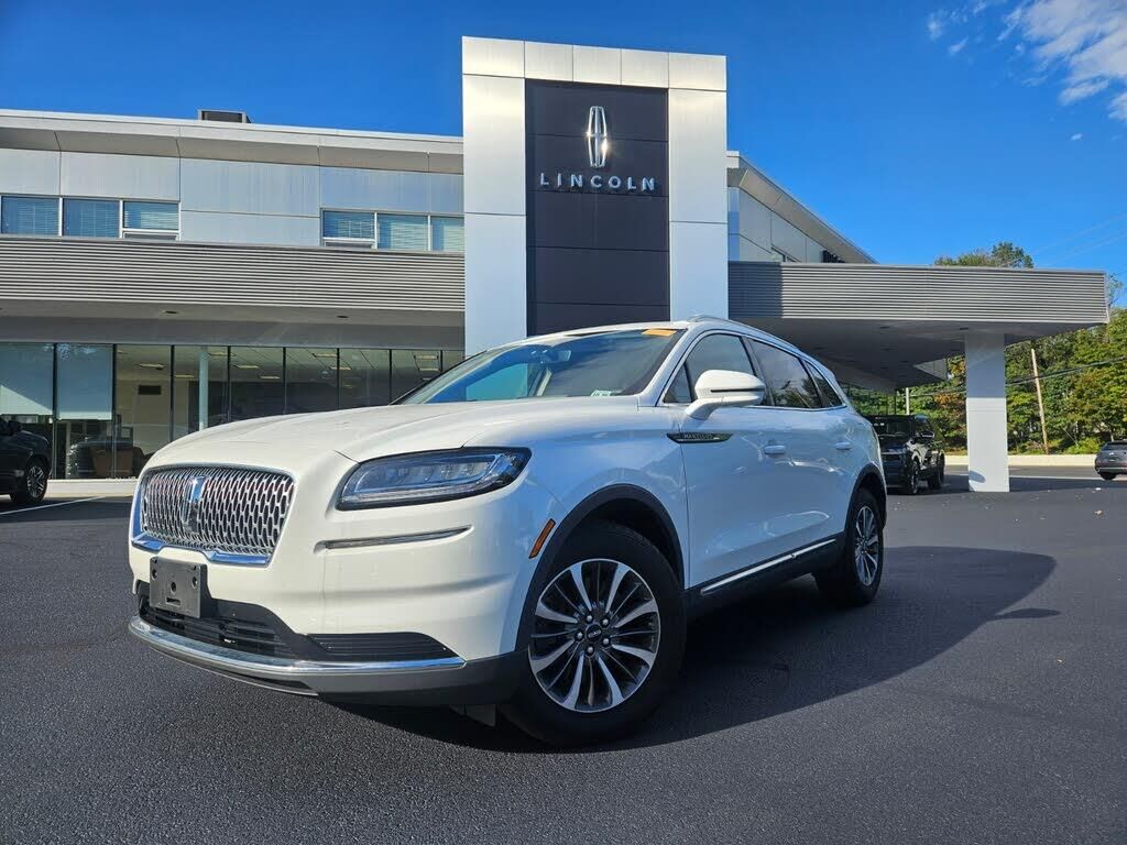 2023 Lincoln Nautilus Standard — photo 1 of 1