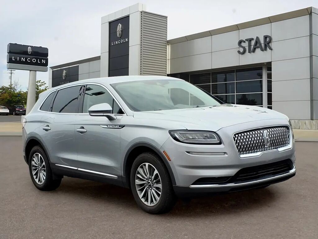 2023 Lincoln Nautilus Standard — photo 1 of 26