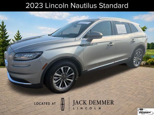 2023 Lincoln Nautilus Standard — photo 1 of 13