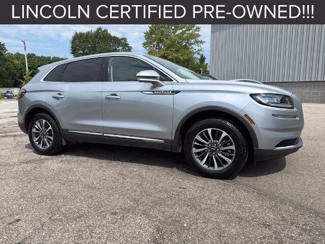 2022 Lincoln Nautilus Standard