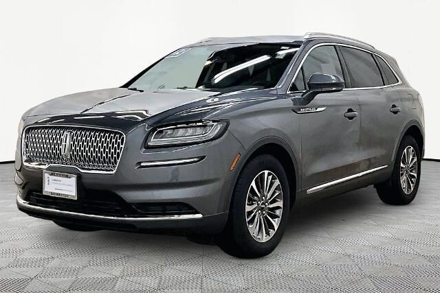 2023 Lincoln Nautilus Standard — photo 1 of 26