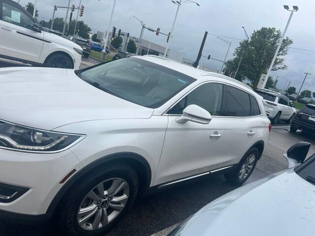 2018 Lincoln MKX Premiere — photo 1 of 30