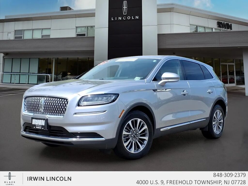 2023 Lincoln Nautilus Reserve — photo 1 of 13