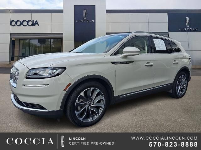 2022 Lincoln Nautilus Reserve — photo 1 of 26
