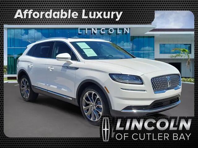 2023 Lincoln Nautilus Reserve — photo 1 of 13