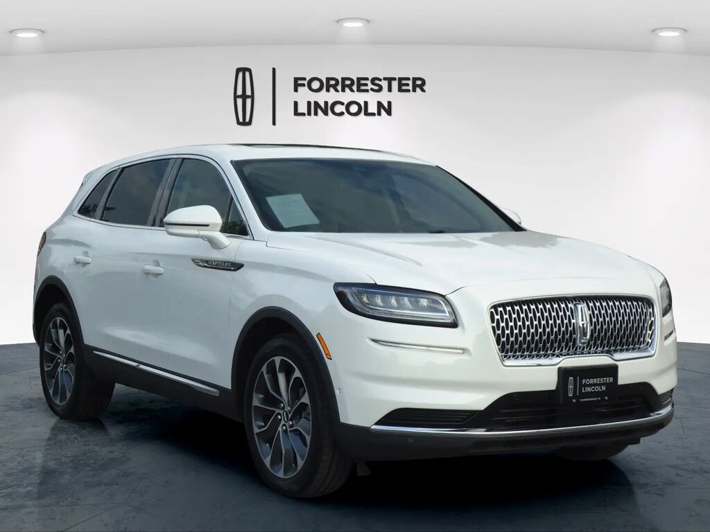 2023 Lincoln Nautilus Reserve — photo 1 of 13